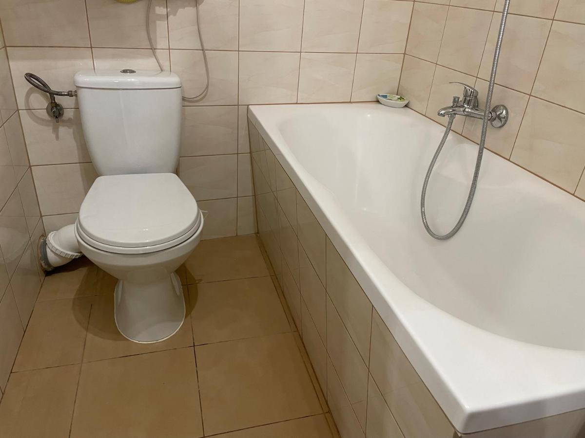 Apartament Puscha Kielce Bagian luar foto
